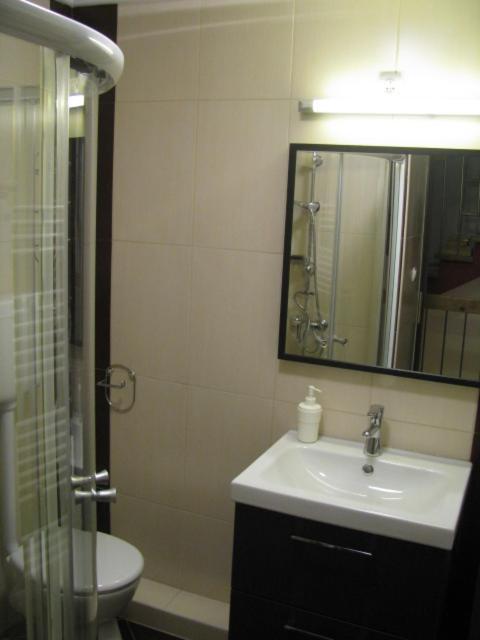 Apartament Ovarosban 1-2 Fotol 8-10 Foig Kenyelmes Szallas