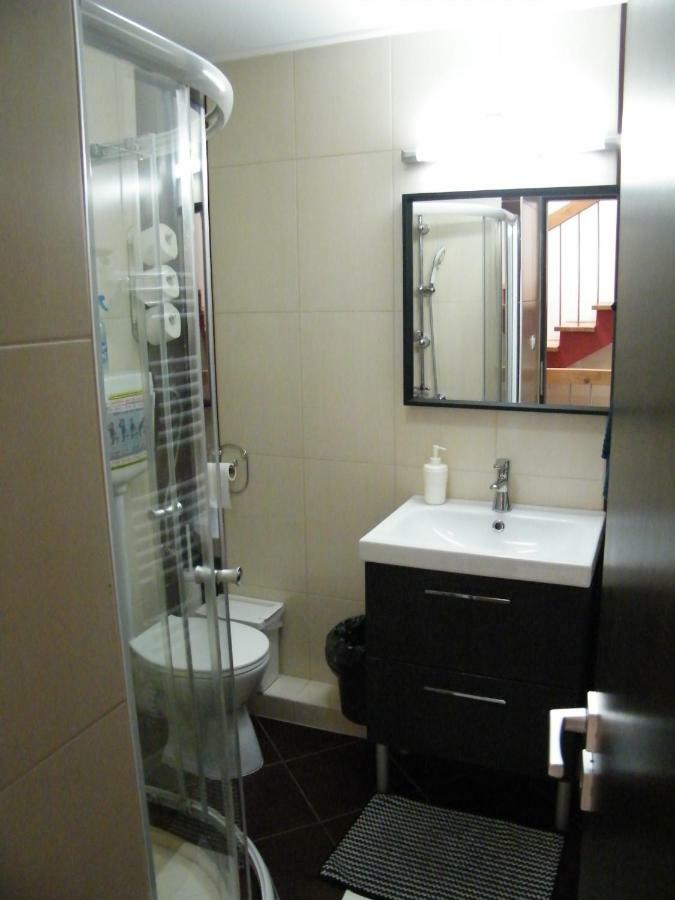 Ovarosban 1-2 Fotol 8-10 Foig Kenyelmes Szallas Apartament Debreţin